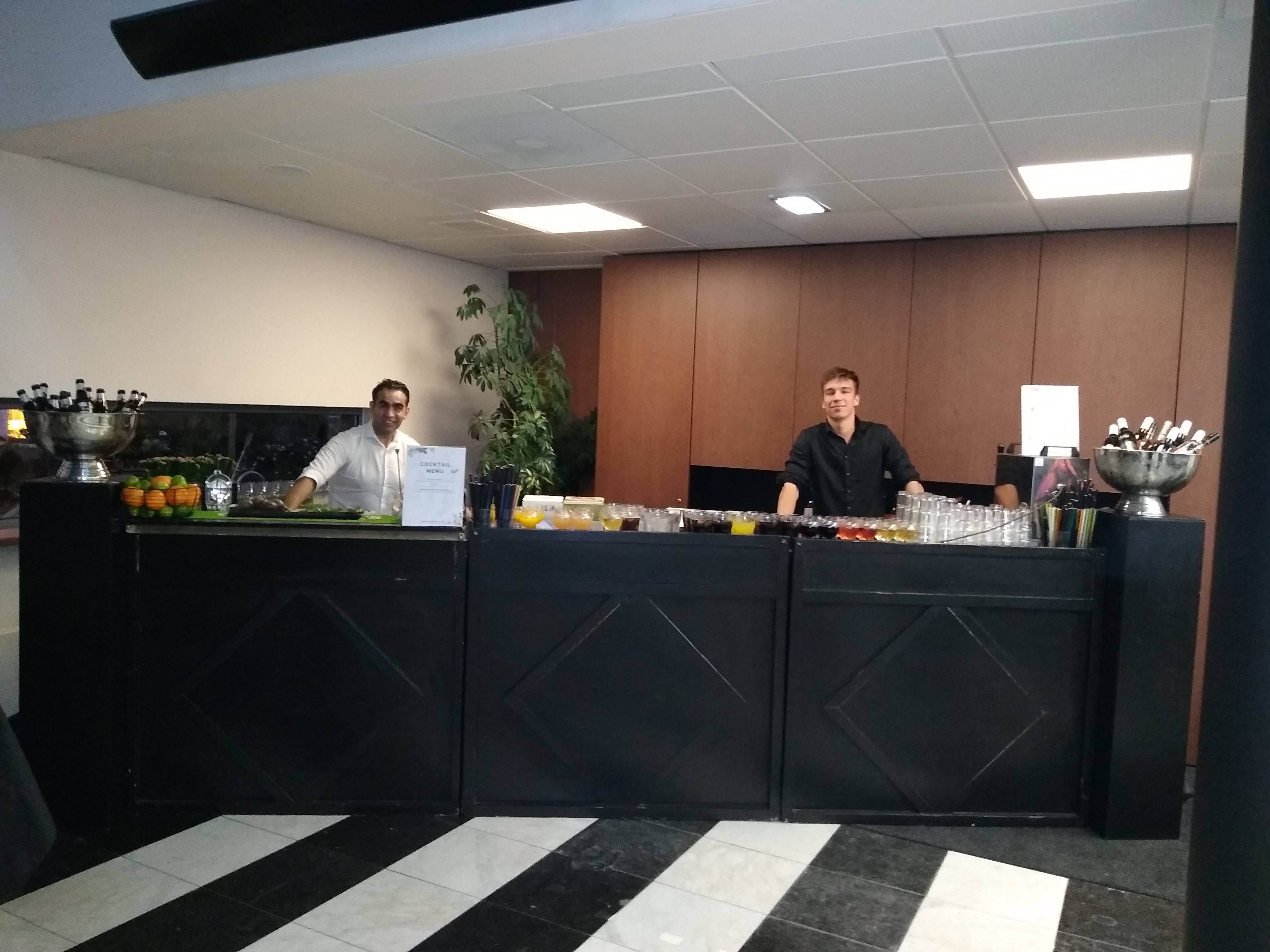Drankcatering en cocktailbar huren | bruiloften en beurzen - Ikwilcocktails Zakelijke cocktailbar Hilversum – bedrijfsfeest catering